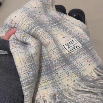 2024 Korean Starry Plaid Scarf - Women's Autumn & Winter Versatile Shawl for Students & Couples, Warm and Stylish.