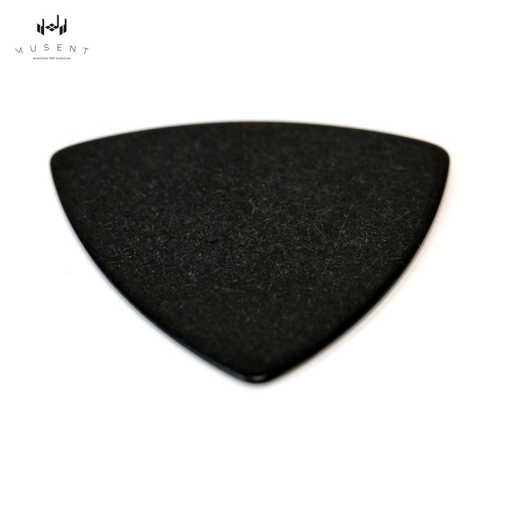 Musent Small Triangle Pick Set of 10 Rice Ball Type Mm Thick Polyacetal 0.8 MSSMTRPK0008-BLK-10P