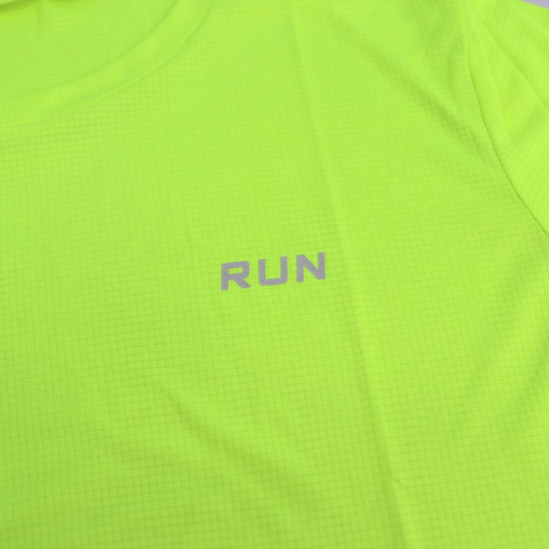 Men's Quick-Dry Round Neck Short Sleeve Marathon Training T-Shirt