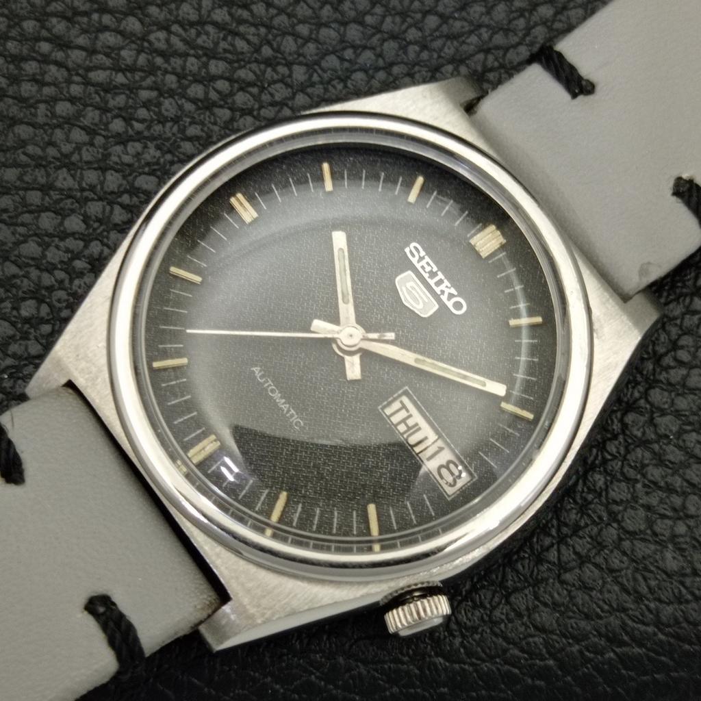 JAPAN VINTAGE SEIKO 5 AUTOMATIC 7009A MENS ORIGINAL DIAL WATCH a702373-5 R124-a702373