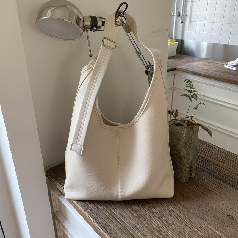 

Bag women s large-capacity new versatile lazy high-end single shoulder messenger bag commuter tote bag tide білий