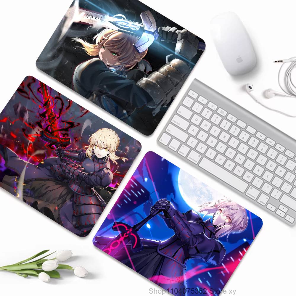 Tappetino Mouse Gioco Fate Stay Night Saber Bordo Piccolo Lock Mouse Pad Per Giocatori Tappetino Scrivania Computer Rettangolare Gomma Antiscivolo