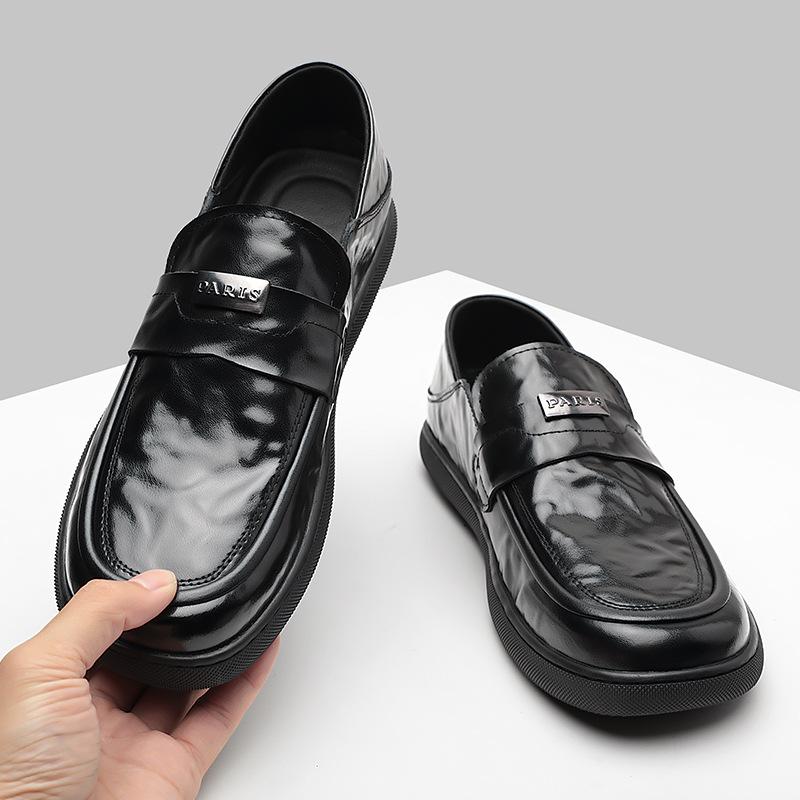 2026 Autumn New Designer Loafers for Men Solid Color Men's Fashion Shoes High Quality Soft Leather Casual Shoes Man