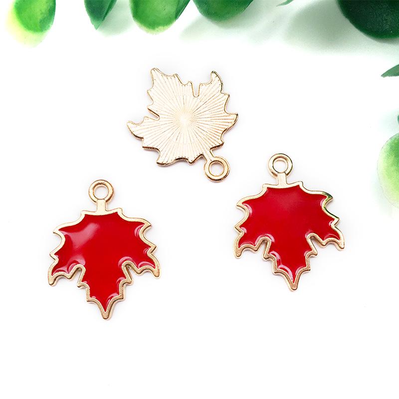 32er-Pack Thanksgiving Ahornblatt Kleine Anhänger für DIY Schmuck und Kunsthandwerk