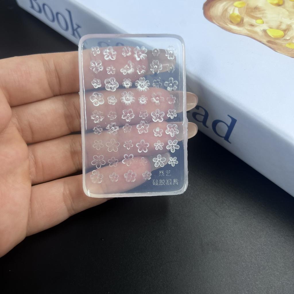 3D Butterfly Flower Silicone Nail Mold Sweet Bow Bead Chain Transparent Nails Templates DIY Nail Art Decor Manicure Design Tools