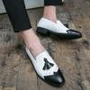 Retro Herren Schwarz Weiß Patchwork Quasten Lackleder Brogue Kleid Formell Spitz Business Oxford Schuhe Hochzeit Abschlussball Schuhe