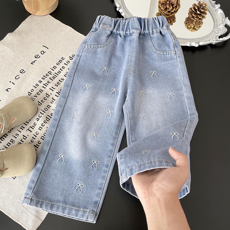 Dívčí rovné široké džíny z prané džímoviny na podzim 2025 – Měkké, všestranné, volný střih, dlouhé kalhoty