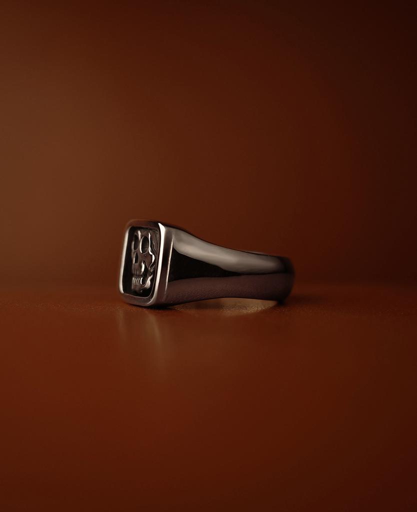 Keepburn Square Skull Ring [Silver]