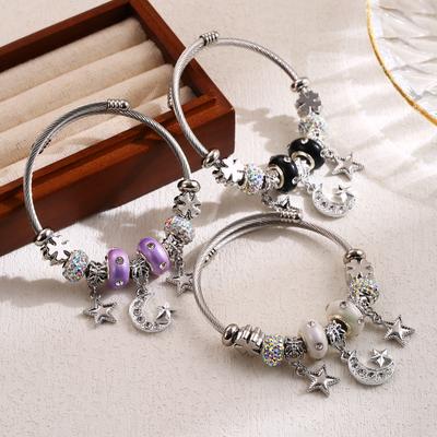 Armband mit Perlenstern und Mondanhänger - Vielseitiges verstellbares Edelstahl-Paararmband