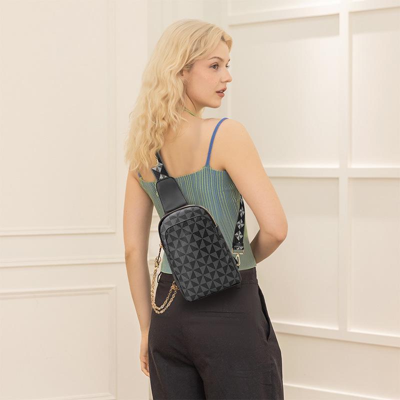 Fashion Unisex Trend Retro Casual Shoulder Crossbody Bag Street Trend Multifunctional Breast Bag