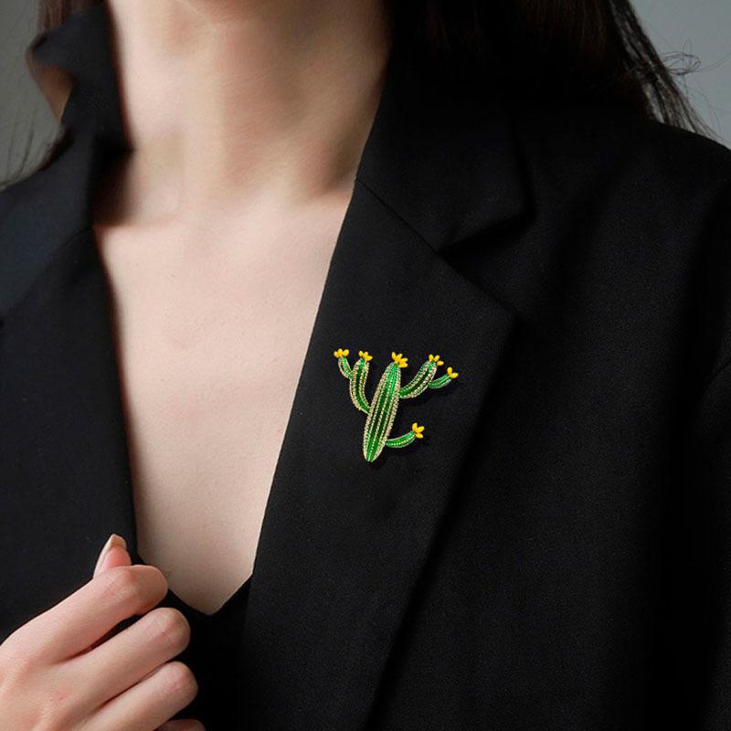 Metal Badge Creative Brooch