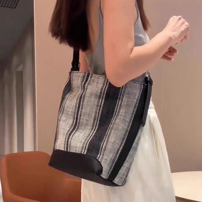 Retro Striped Tote Bag, New Lazy Wind, High-end Sense, Large-capacity Bucket Bag, Commuter Versatile Messenger Bag.