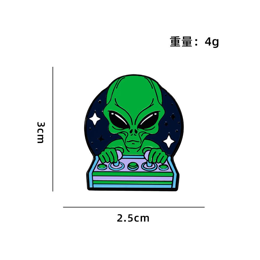

New Fun Alien Series Badge Cute Cartoon Space Alien UFO Brooch