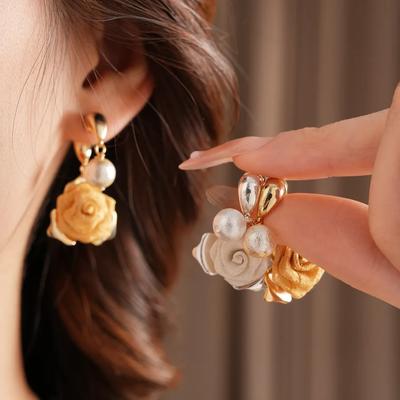 Brinco de Malha com Flor e Pérola para Mulheres Brincos Pendentes de Uso Duplo de Alta Qualidade Retro Francês Luxo Exquisito Designer Zircônia Presentes