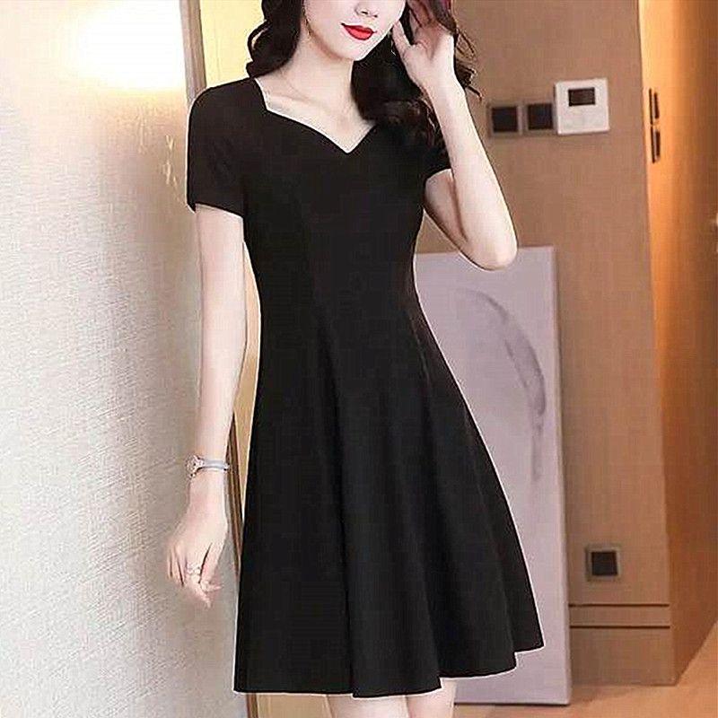 

Модное платье женское 2025 лето новая одежда для мамы элегантное стройнящее с облегающей талией V-образным вырезом универсальный западный стиль А-силуэт модное Black L (47.50 kg-52.50 kg