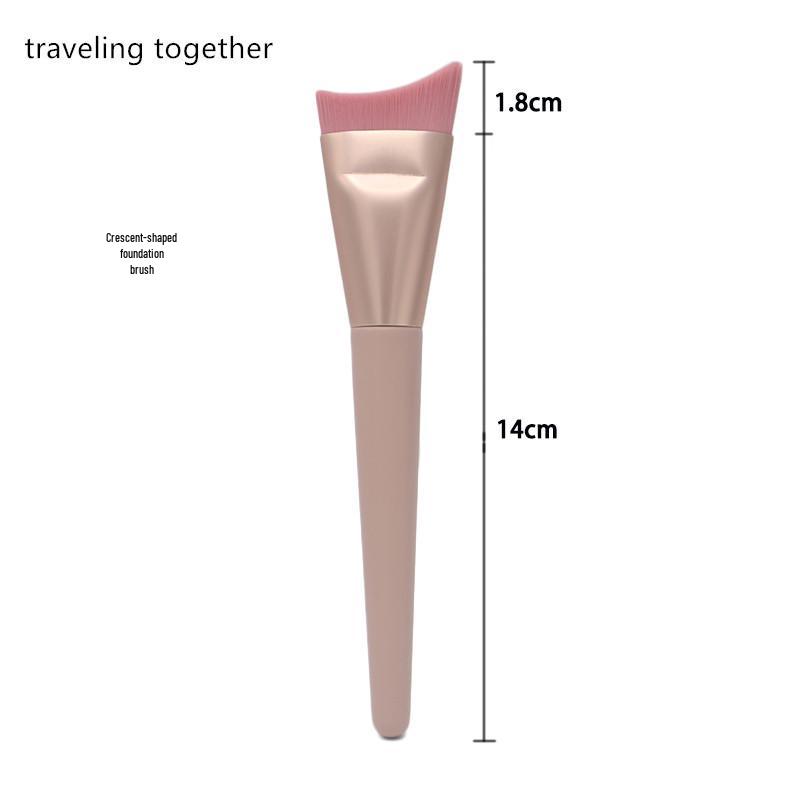 Single Large Makeup Brush: Soft Bristles for Powder, Blush, Foundation, Contour, and Angled Applications