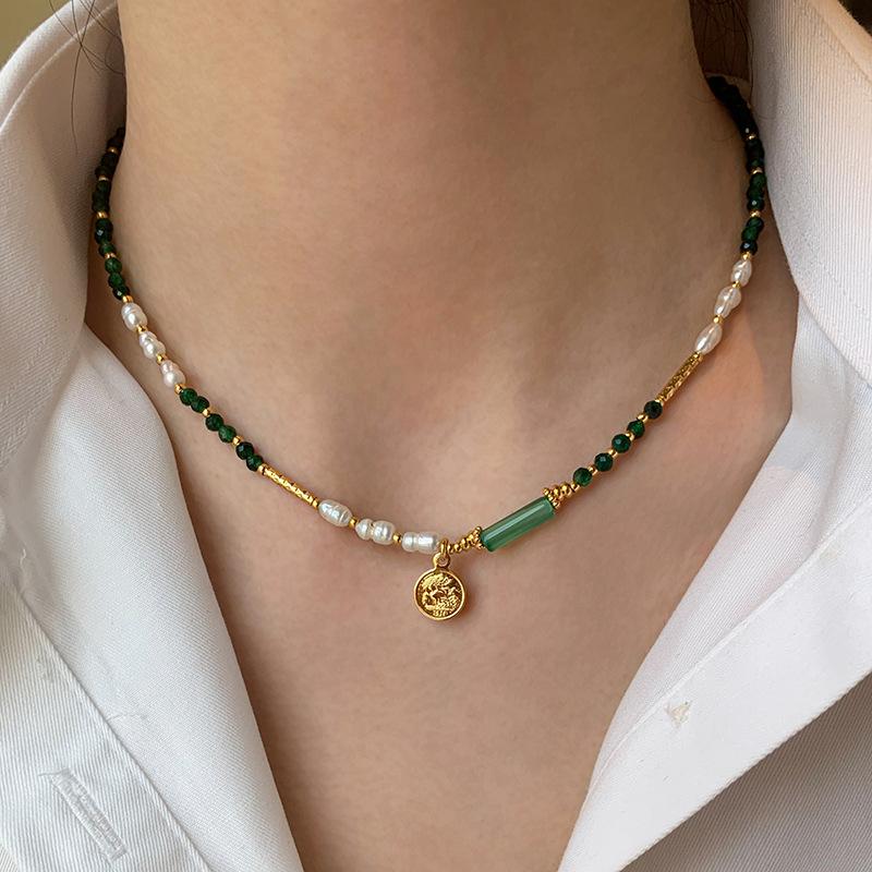 

Boho Mix Color Natural Stone Freshwater Pearl Green Agate Crystal Beads Portrait Coin Pendant Necklaces for Women Choker