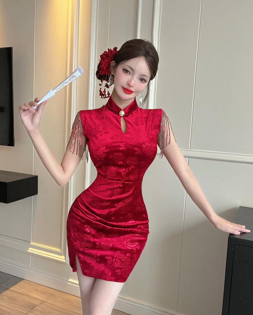 Skirt new high-end new Chinese sexy short golden velvet cheongsam slim versatile hip-wrapped bottoming dress