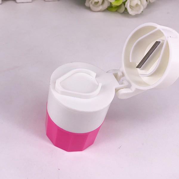 Pill Cutter & Grinder: 4-Compartment Tablet Crusher and Dispenser for Easy Medication Management.