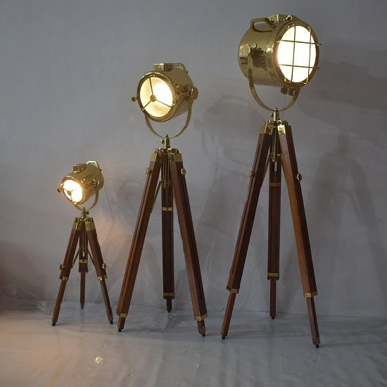 Messing mit braunem Stativ Strahler Stil Heimdekoration, Bürodekoration Schick Kleine Größe Tischstrahler 24 Zoll Geschenkartikel