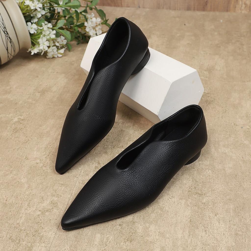 New Style Shoes - Retro Pointed Toe Single Shoes with Soft Sole and Flat Bottom - Women's Shoes