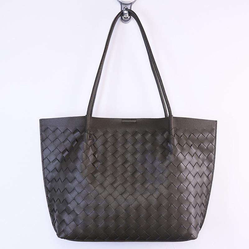 Cowhide woven bag women's new Korean version trendy shoulder fashionable versatile large-capacity underarm leather women's bag