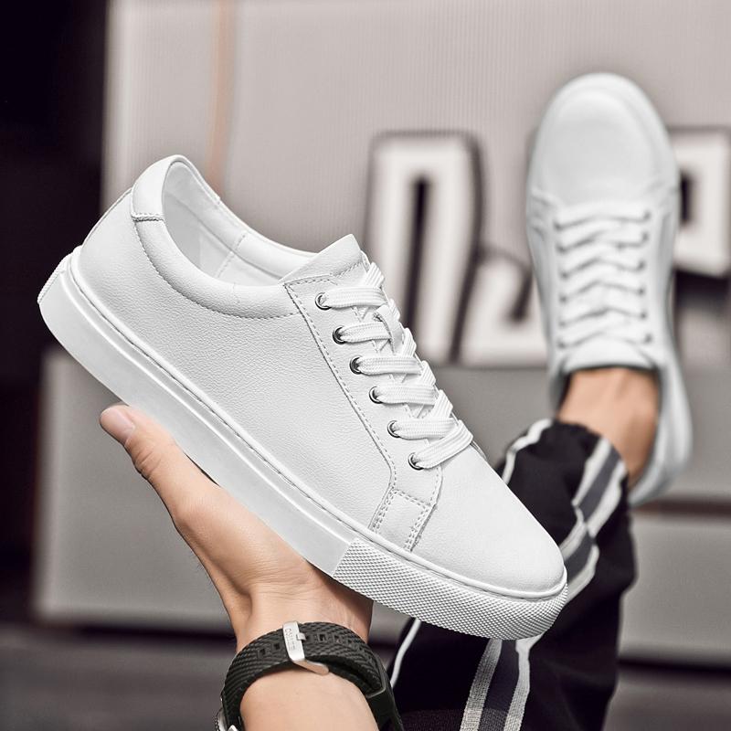 Mens Genuine Leather Pure White Lace Up Outdoor Sports Shoes High Quality Soft Sole Comfortable Hiking Youth Skateboarding Shoes