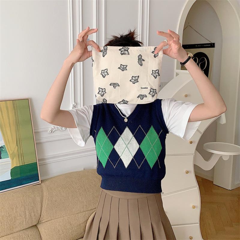 Trendy Capacity Large Butterfly Texture Cosmetic Bag Travel Portable Bag Storage