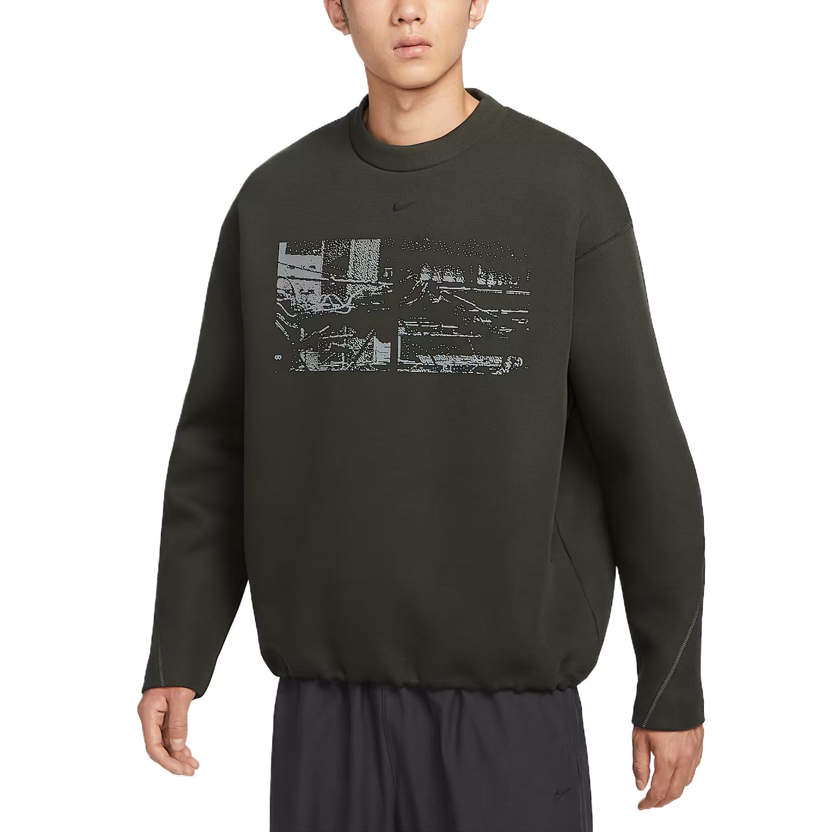 Nike Tech Men s Fleece Crew With Reflective Accents HV1341-355 L