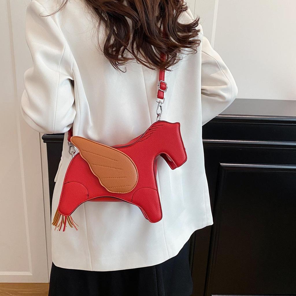 Yogodlns High Quality Women PU Leather Shoulder Bag Fashion Horse Shape Handbags Crossbody Bags for Women Casual New Female Messenger Bag