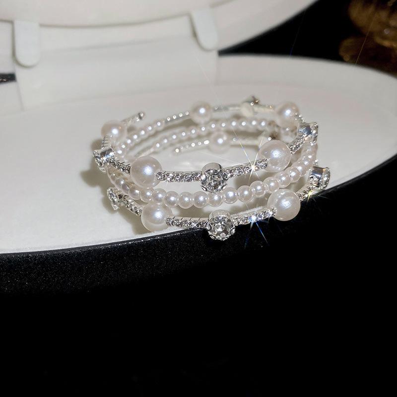 Baroque Pearl Open Bracelet - Elegant Light Luxury High-End Fashion Jewelry.