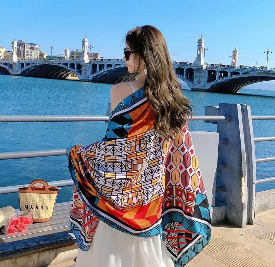 Új rojtokkal ellátott sál Yunnan Dali turizmus etnikai stílusú kendő női divat sokoldalú tengerparti strandtörölköző