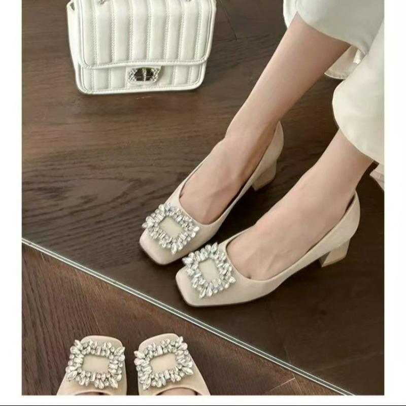 Thick-heeled high heels, women's temperament is not tiring, and the new autumn and winter shoes are square-toed pumps