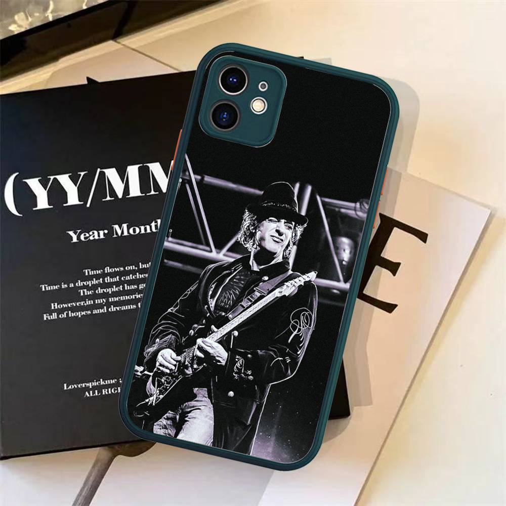 Gustavo Cerati Soda Stereo For iPhone Air 16 15 14 Plus 13 12 11 Pro Max Matte Cover Jelly Shockproof Phone Case