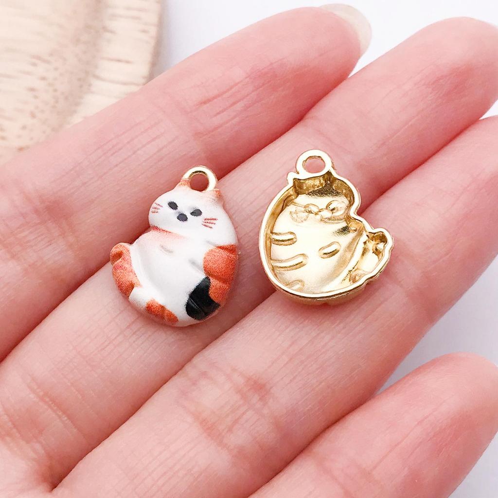 Cute Zinc Alloy Cat Keychain Pendant - Handmade DIY Jewelry Accessory