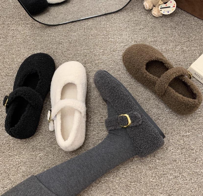 Fashion Women Suede Flats Shoes Casual Sport Loafers Shoes 2025 Trend New Fashion Short Plush Woman Sneakers Winter Walking Zapatillas