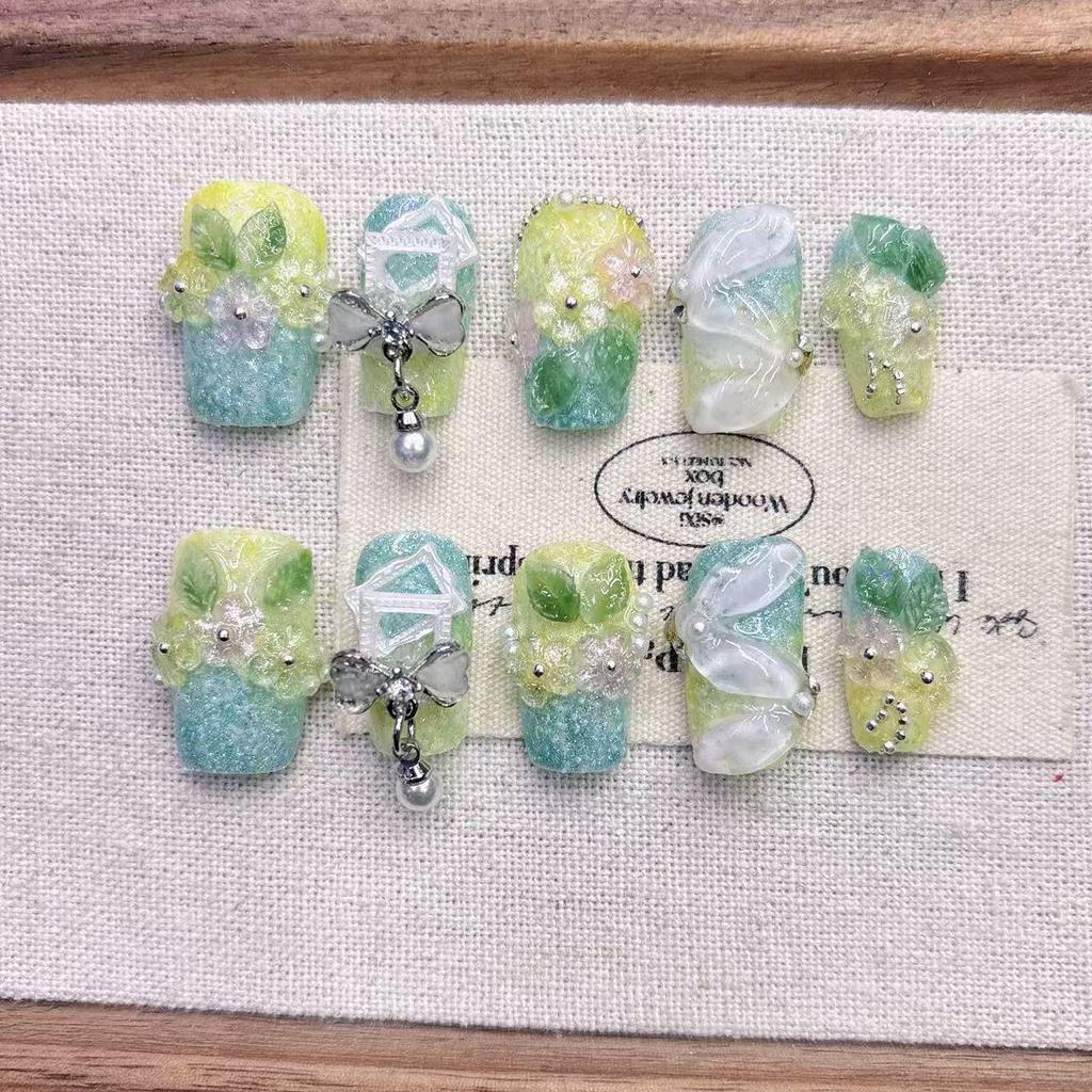 Green Hand-Painted Gradient Spring Nail Art - Fresh, Purely Handmade Wearable Nails for Boutique Retail.