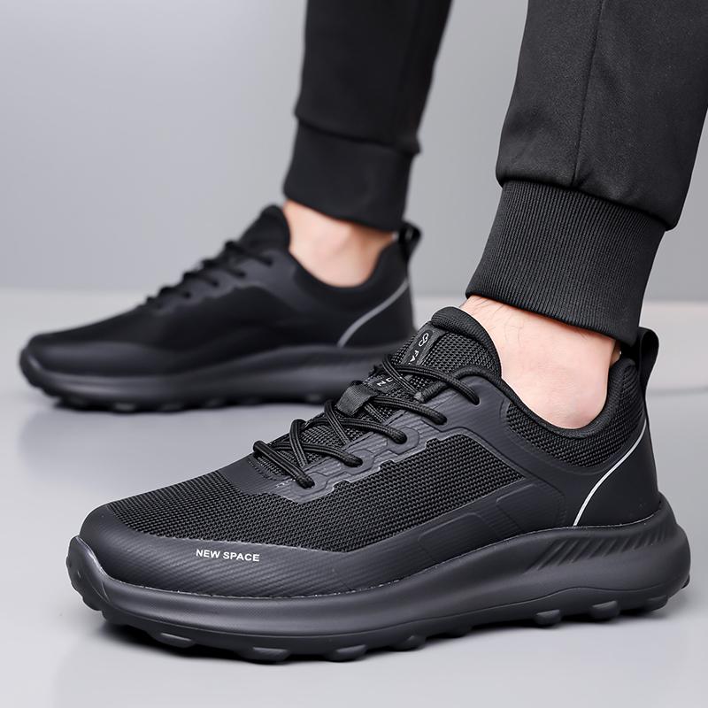 Fashion Lightweight Outdoor Walking Sneakers for Men Non-Slip Comfortable Athletic Running Shoes Men's Breathable Mesh Sports Shoes