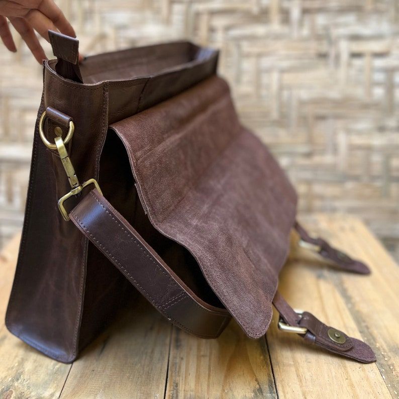 Brown Leather Messenger bag Laptop bag Briefcase computer bag Handmade messenger for men women satchel work bag Christmas gifts