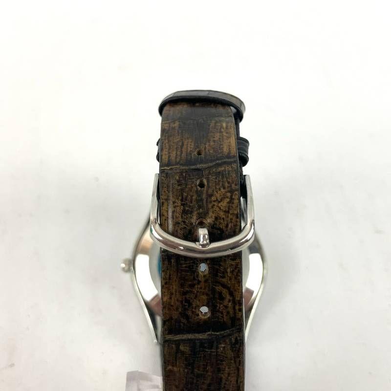 Used Good condition, working item, new battery replaced, RADO quartz wristwatch, date problem, 3-hand leather strap, silver dial, W131