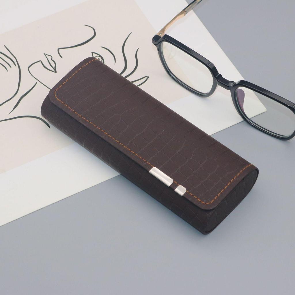 British Style Magnetic Leather Glasses Case: Handmade High-Grade Box for Myopia & Sunglasses