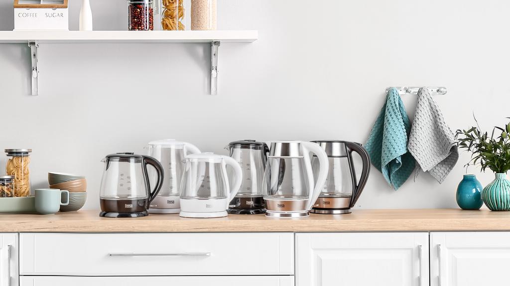 Teesa cordless electric kettle, glass, black, 2200W, 1.7L