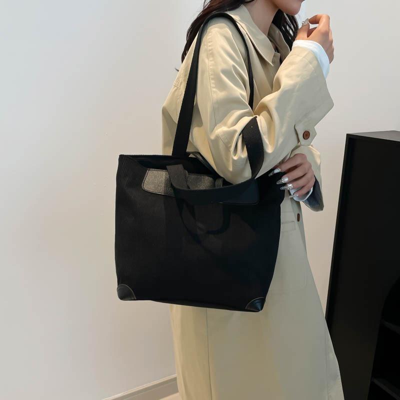 Casual Damenhandtasche mit großem Fassungsvermögen, neu, schlicht, personalisiert, Cord, Nischendesign, Umhängetasche