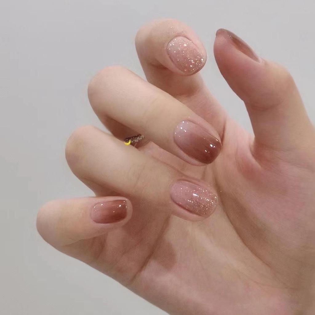 Simple French Gradient Detachable Press-On Nails: Short, Whitening False Nail Tips.