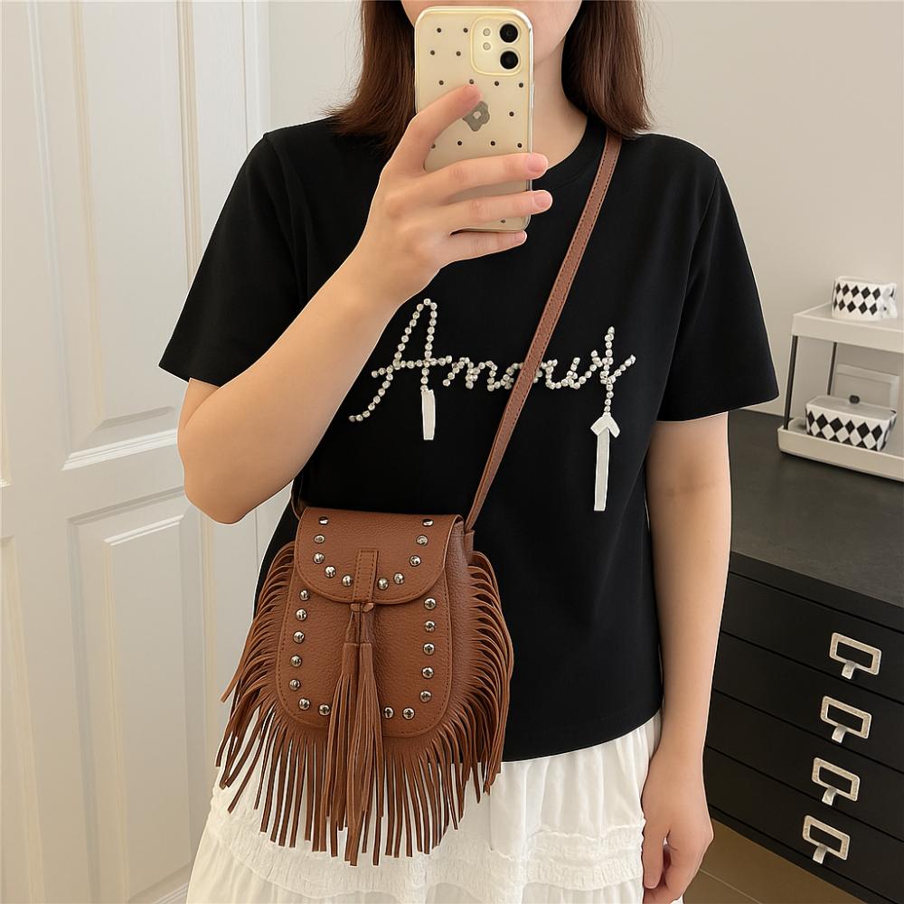 Riveted Tassel Shoulder Bag Korean Style Crossbody Bag Fashion Leather Handbag Women