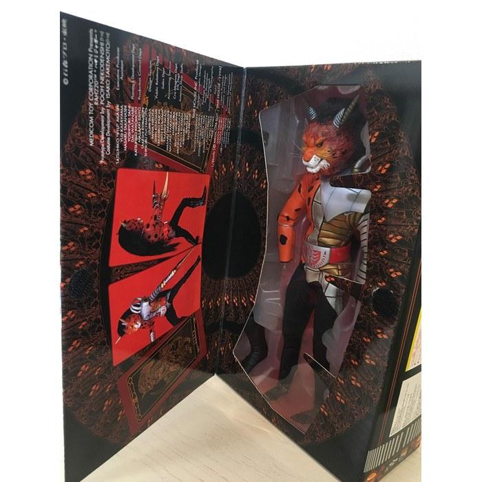 Hasami Jaguar "Kamen Rider V3" 1/8 Real Action Heroes RAH220-18