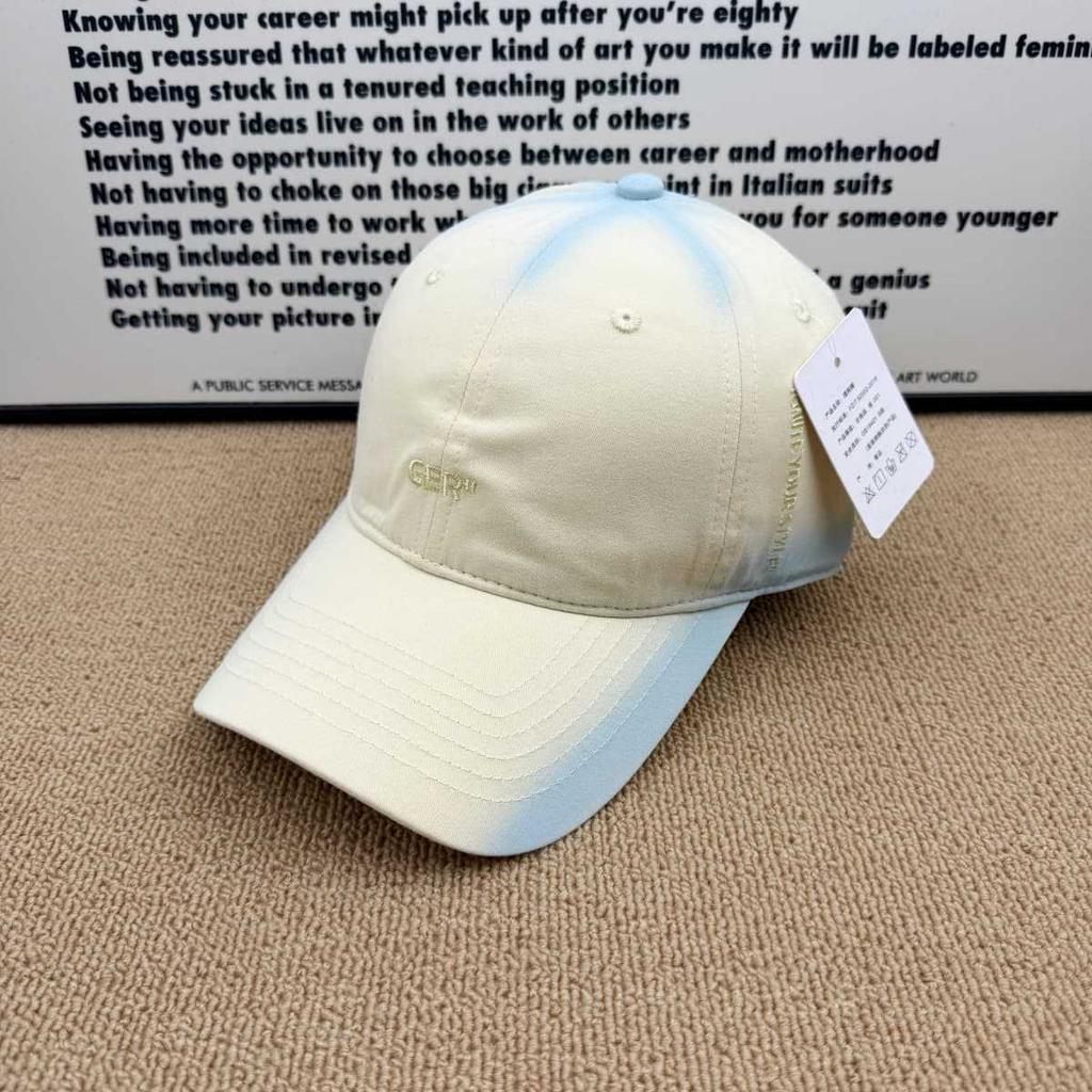 New GER Gradual Change Smudge Baseball Cap Men and Women Soft Top Cap Sweet Cool Spring and Summer Sunscreen Hat