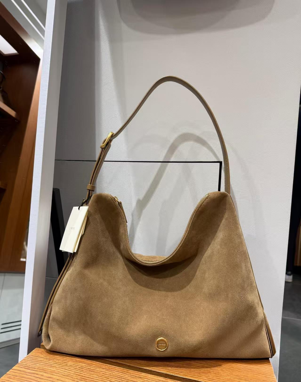 Niche Handbag Suede Large Capacity Hand-held Shoulder Bag Retro Commuting Tote Bag Women s Bag 36*10*29