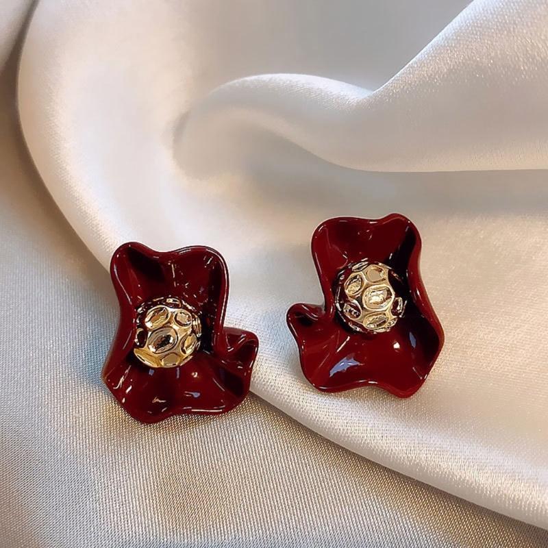 Floral Studs Earrings Irregular Petals Ear Studs For Weddings Travel Accessories Comfortable Daily Wear Jewelry