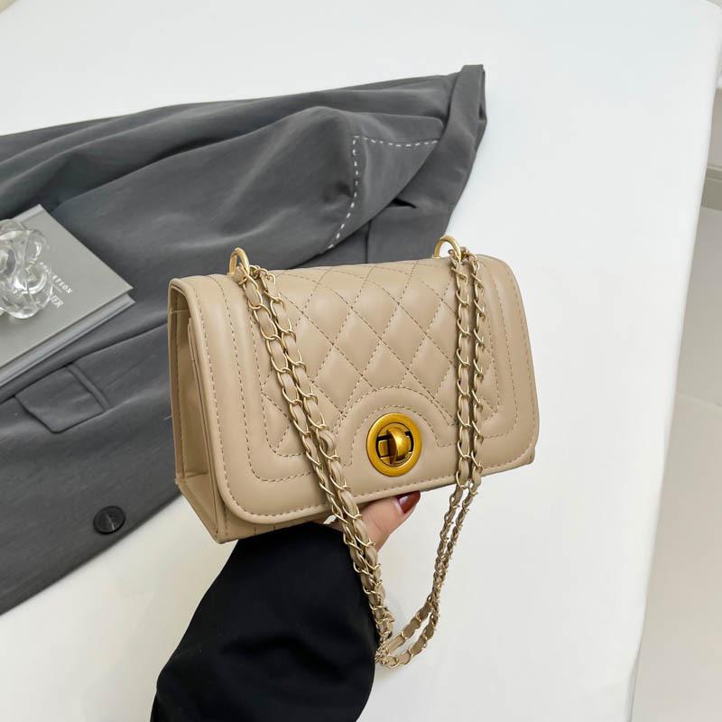2025 spring new fashion versatile high sense diamond chain shoulder messenger bag this year popular small square bag women